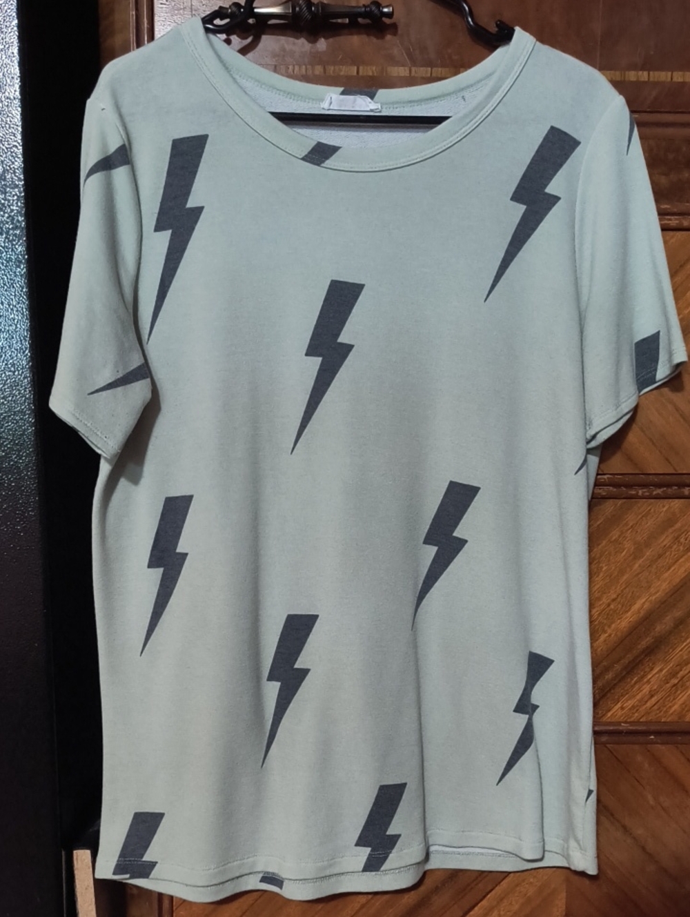 Women’s Lightning Print Short Sleeve Top - Sage Green